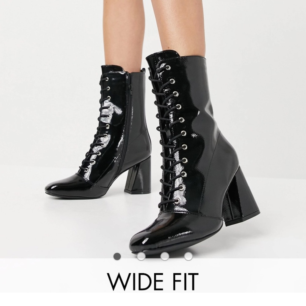 Pat and leather styles lace up heel boot size 10, never worn